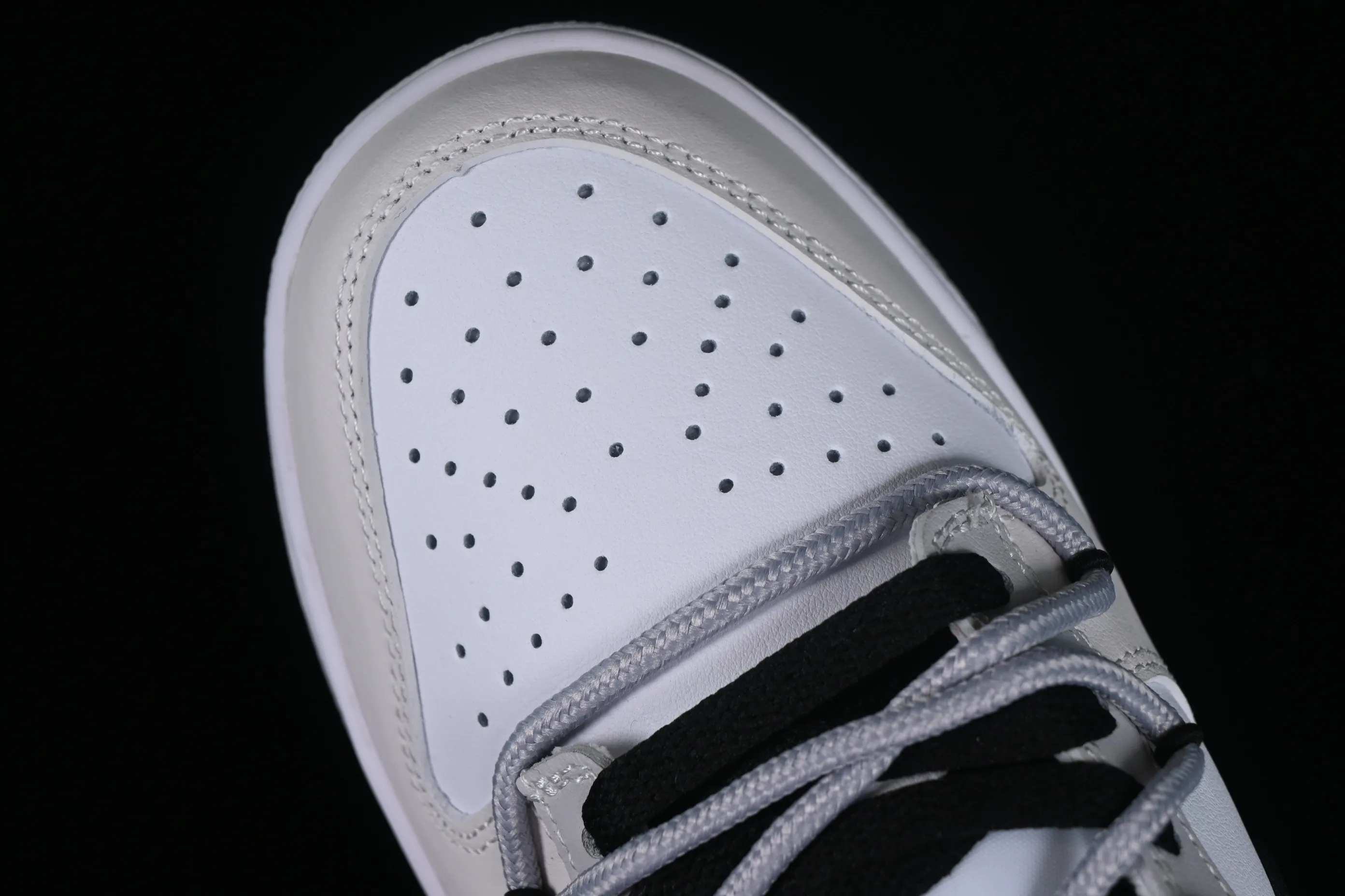 All Categories Nk SB Dunk Series Nk SB Dunk Low Low-top sneakers Nk Dunk Low New Chinese style Chinese style asparagus gray camouflage Gray SB strap low-top casual sneakers DV0831-101